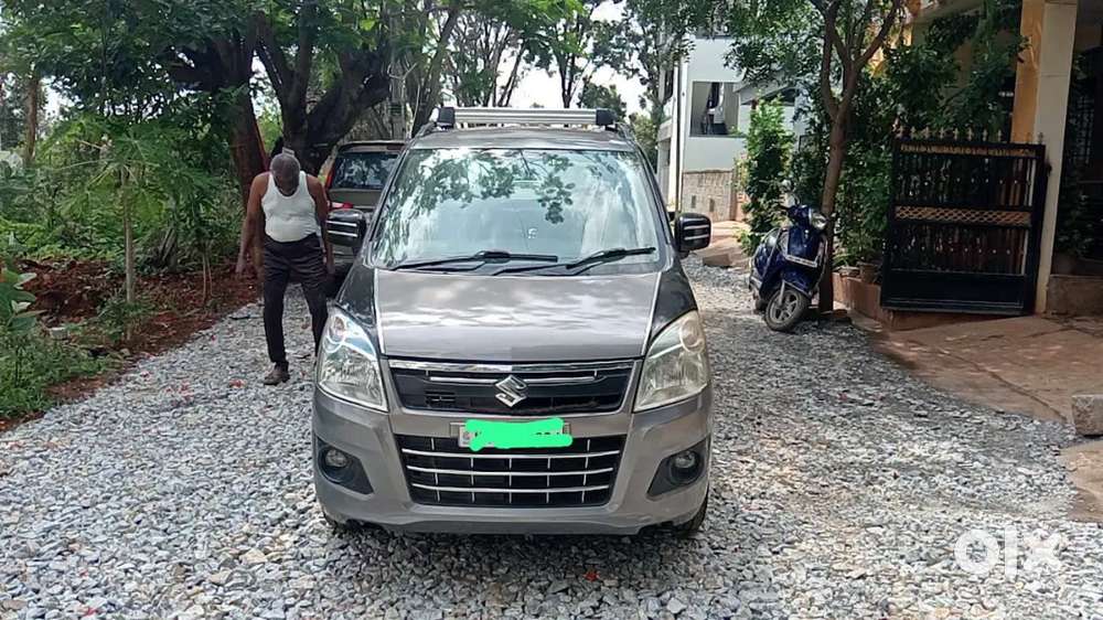 Maruti Suzuki Wagon R 2013 Petrol Well Maintained