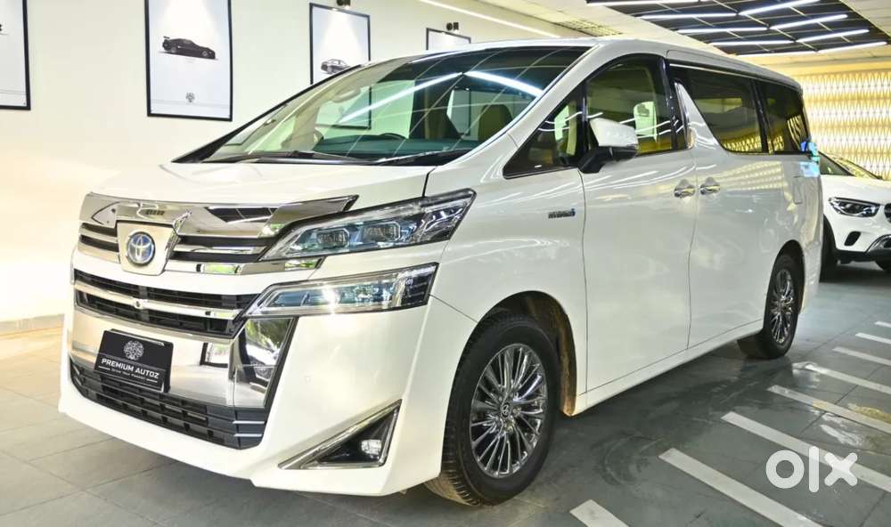 Toyota Vellfire, 2023, Petrol