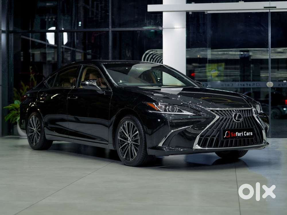 Lexus Es Petrol 2024