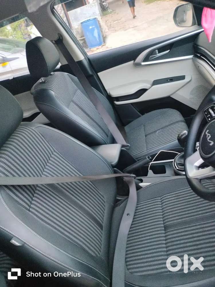 Kia Carens 2024 Petrol 25000 Km Driven