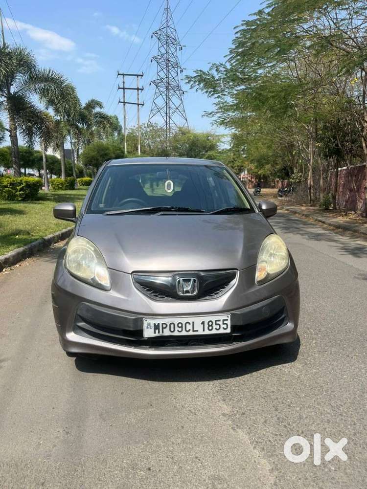 Honda Brio 2011-2013 V Mt, 2012, Petrol