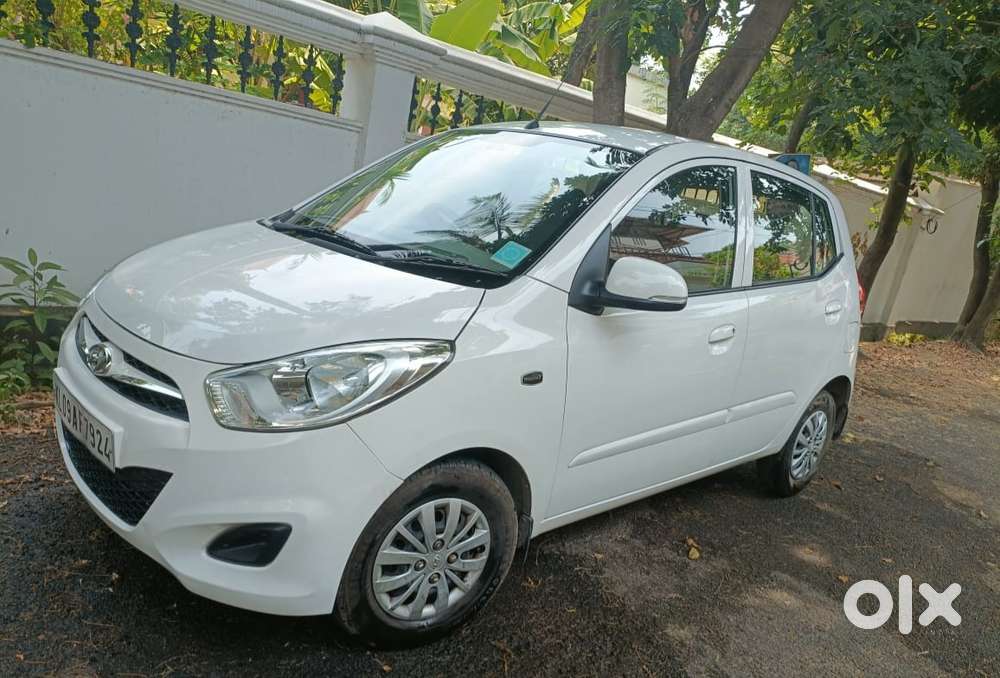 Hyundai I10 Sportz At, 2013, Petrol