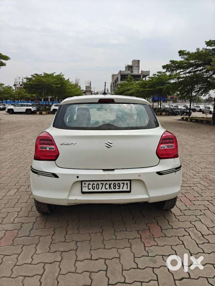 Maruti Suzuki Swift Vxi + Manual, 2023, Petrol