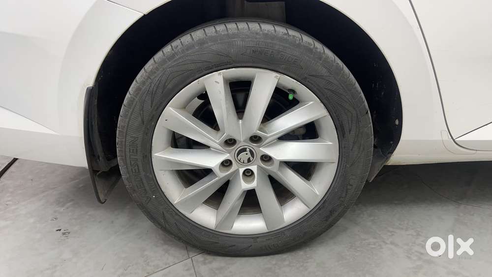 Skoda Superb 2.0 L&k Tsi At, 2017, Diesel