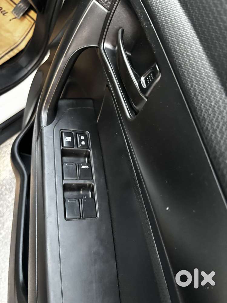 Maruti Suzuki Vitara Brezza 1.5 Lxi, 2020, Petrol