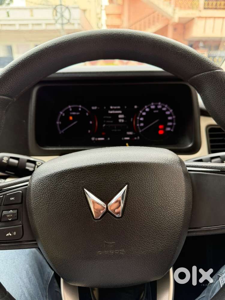 Mahindra Xuv700 2023 Year Car