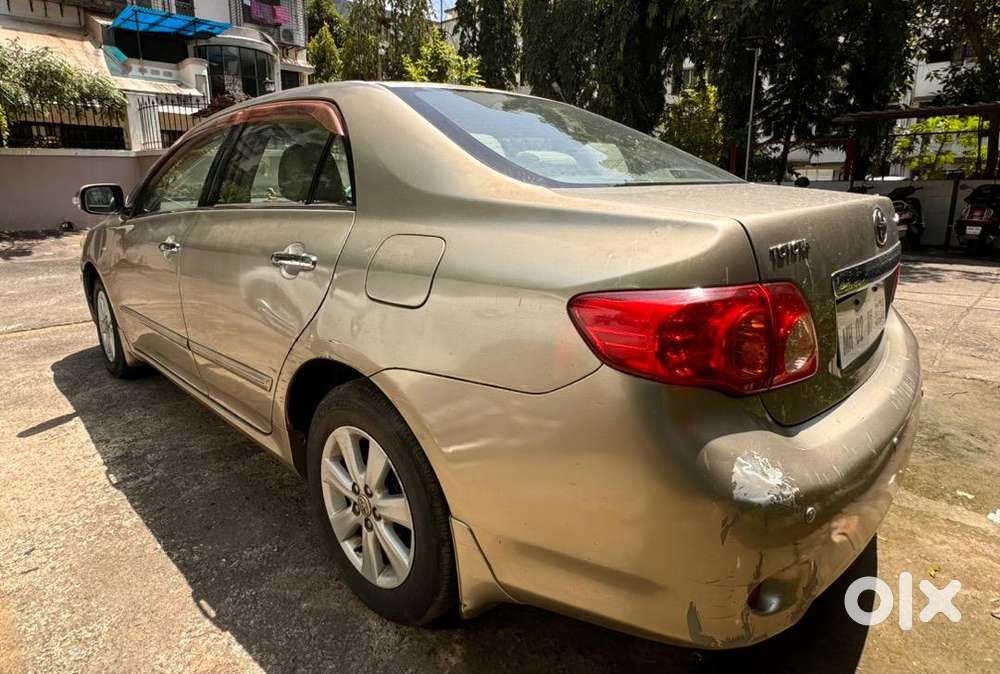Toyota Corolla Altis 2010 Petrol Well Maintained