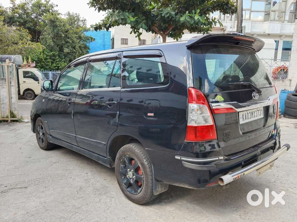 Toyota Innova 2.5 G (diesel) 8 Seater, 2016, Diesel