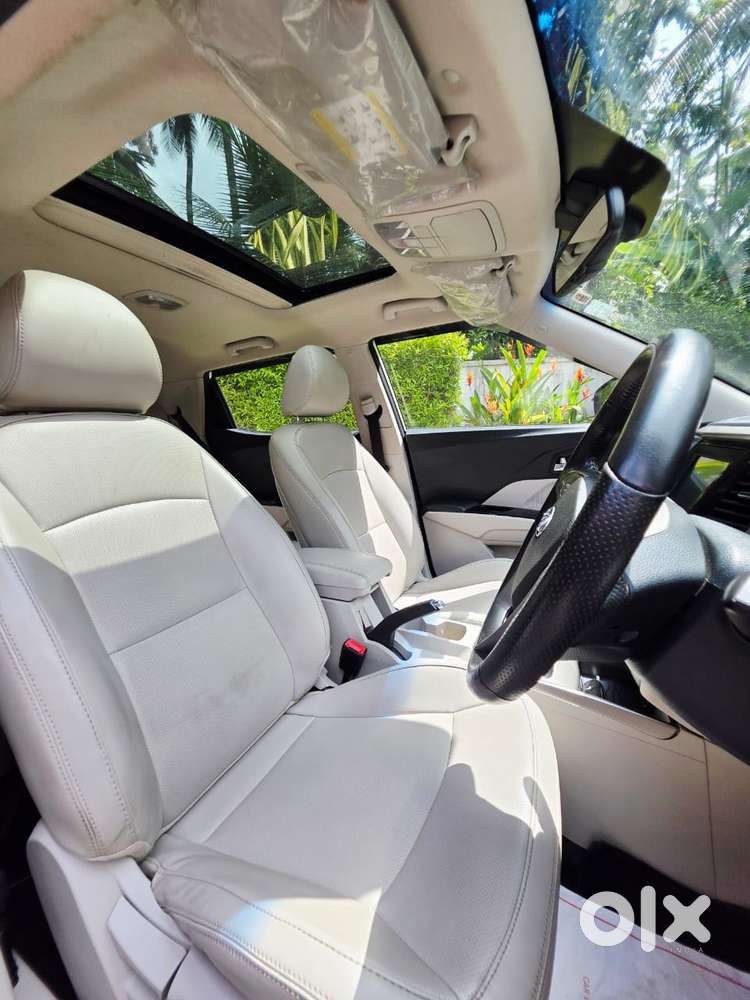 Mahindra Xuv300 W8 Diesel, 2022, Diesel