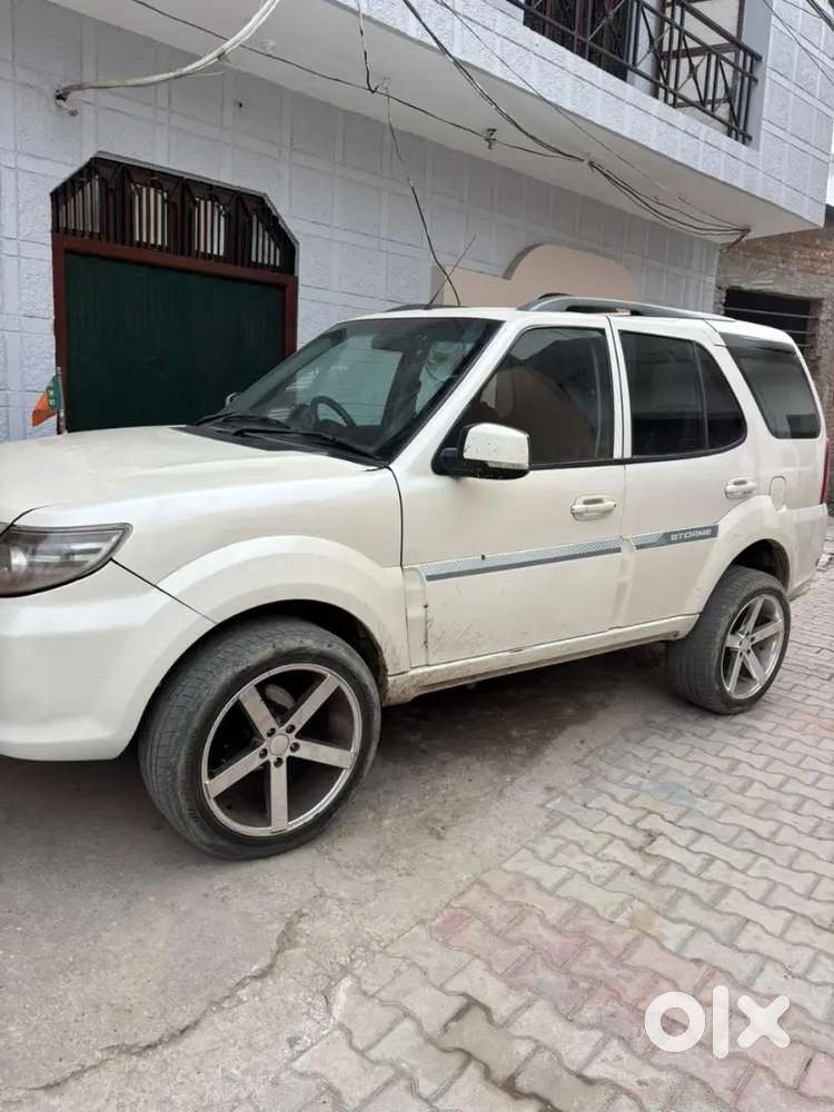 Tata Safari Storme 2018 Diesel 110000 Km Driven