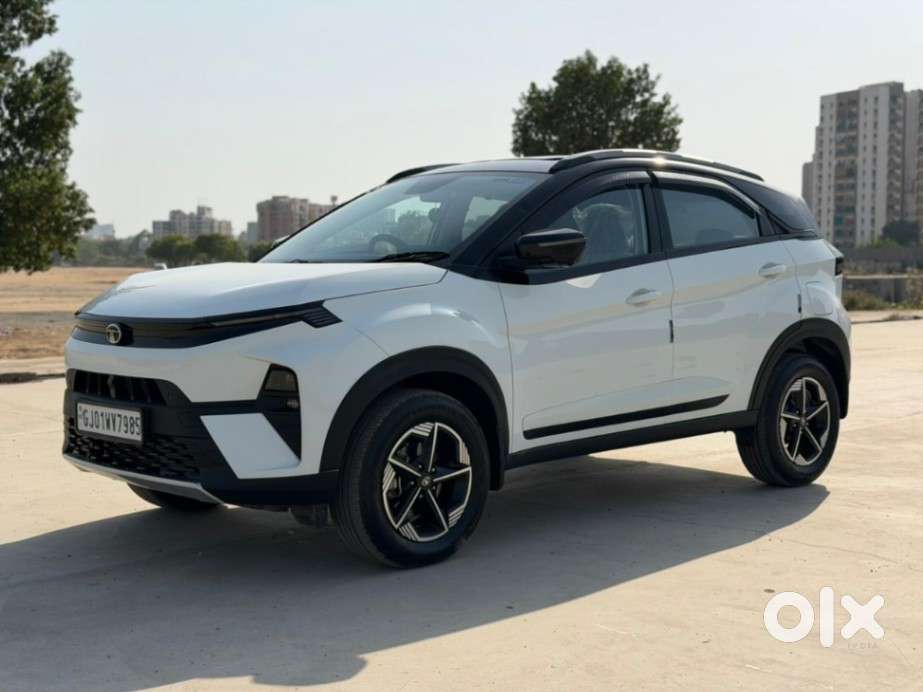 Tata Nexon Creative Plus 1.2 Revotron Petrol 7dca, 2025, Petrol