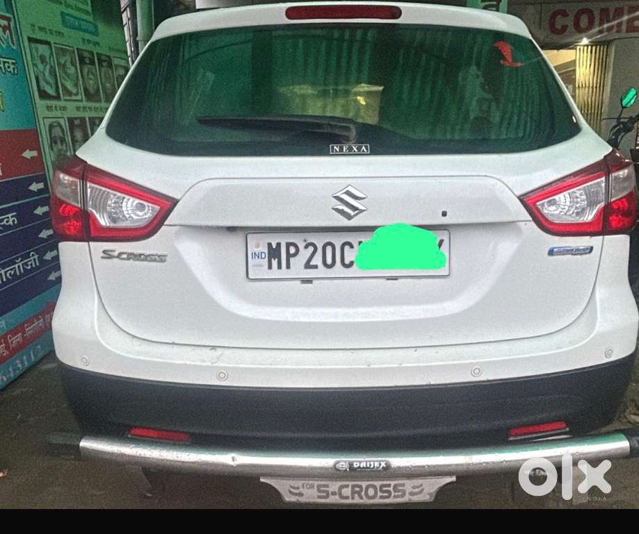 Maruti Suzuki S-cross 2022 Petrol Well Maintained