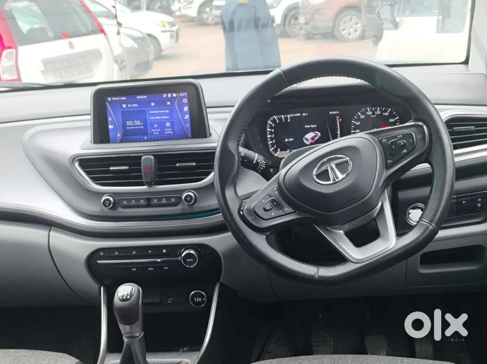 Tata Altroz Xz, 2020, Petrol