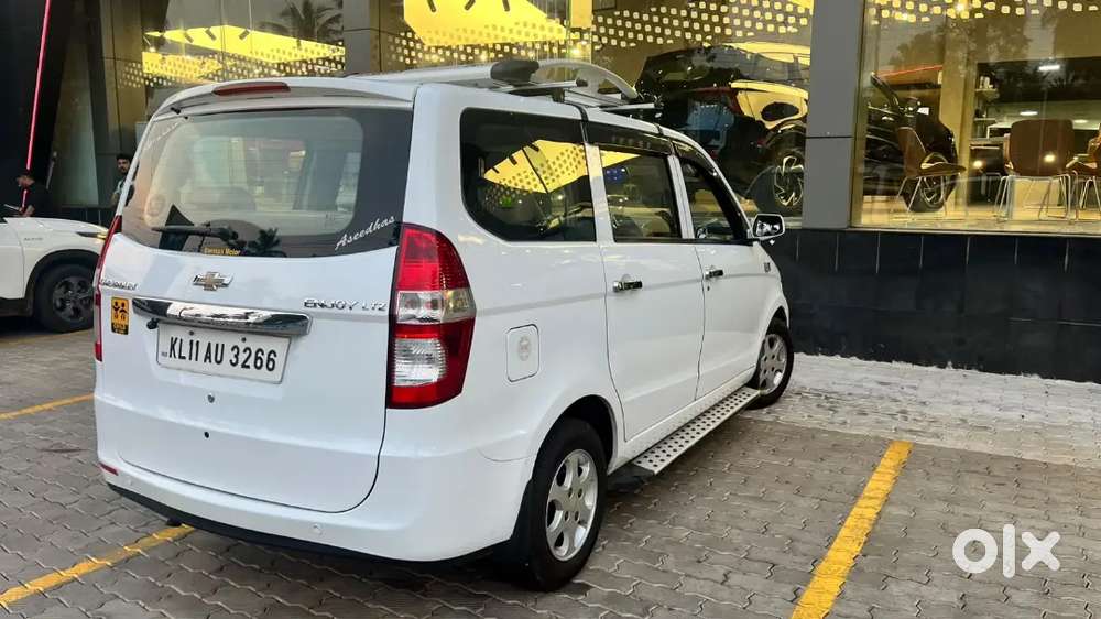 Chevrolet Enjoy Petrol Ltz 2014