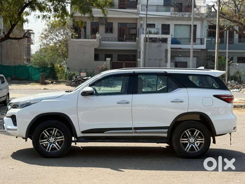 Toyota Fortuner 4x2 At 2.8 Diesel, 2022, Diesel