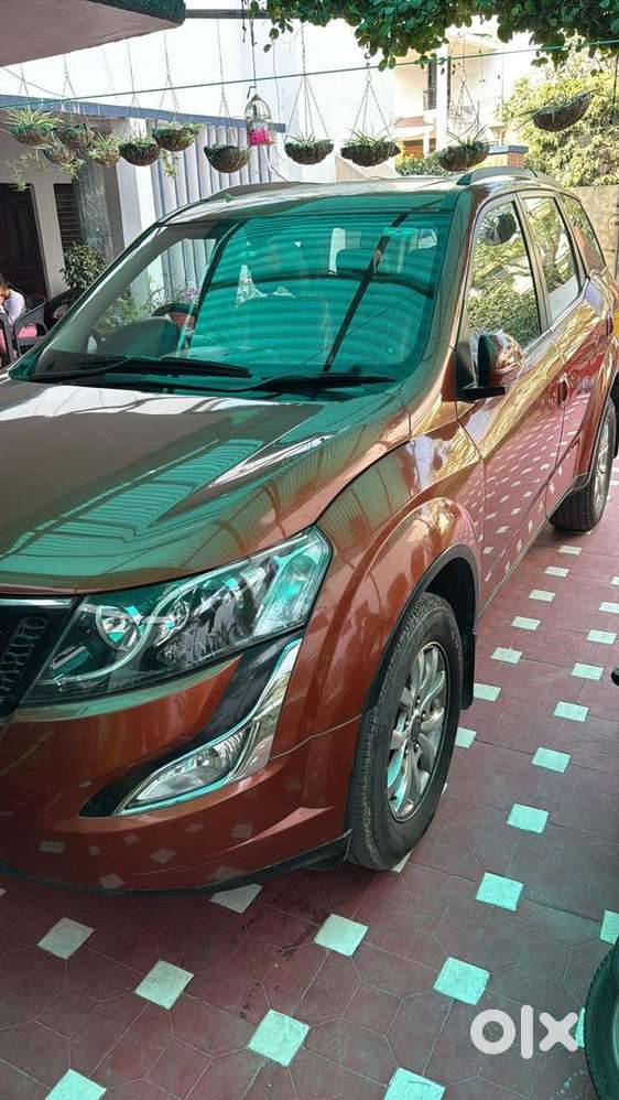 Mahindraxuv500 W10 2015 Diesel Well Maintained