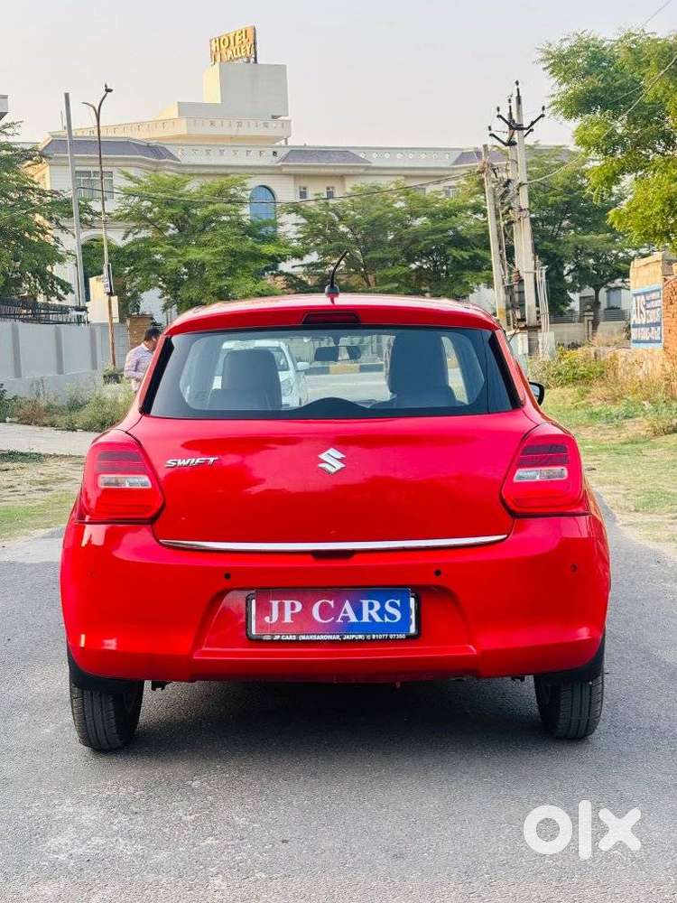 Maruti Suzuki Swift Vxi + Manual, 2022, Petrol