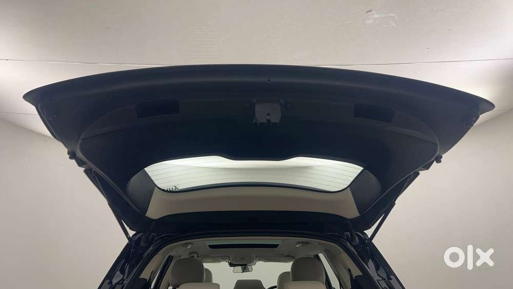 Mahindra Xuv700 2.2 Ax 7 Diesel At Luxury Pack Str Awd, 2022, Diesel