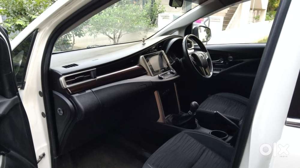 Toyota Innova Crysta 2.4 V 8 Str, 2017, Diesel