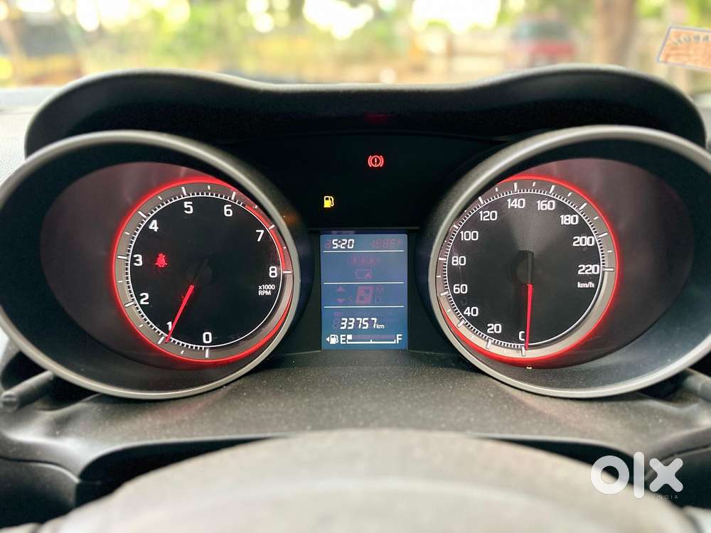 Maruti Suzuki Swift Vvt Vxi, 2022, Petrol