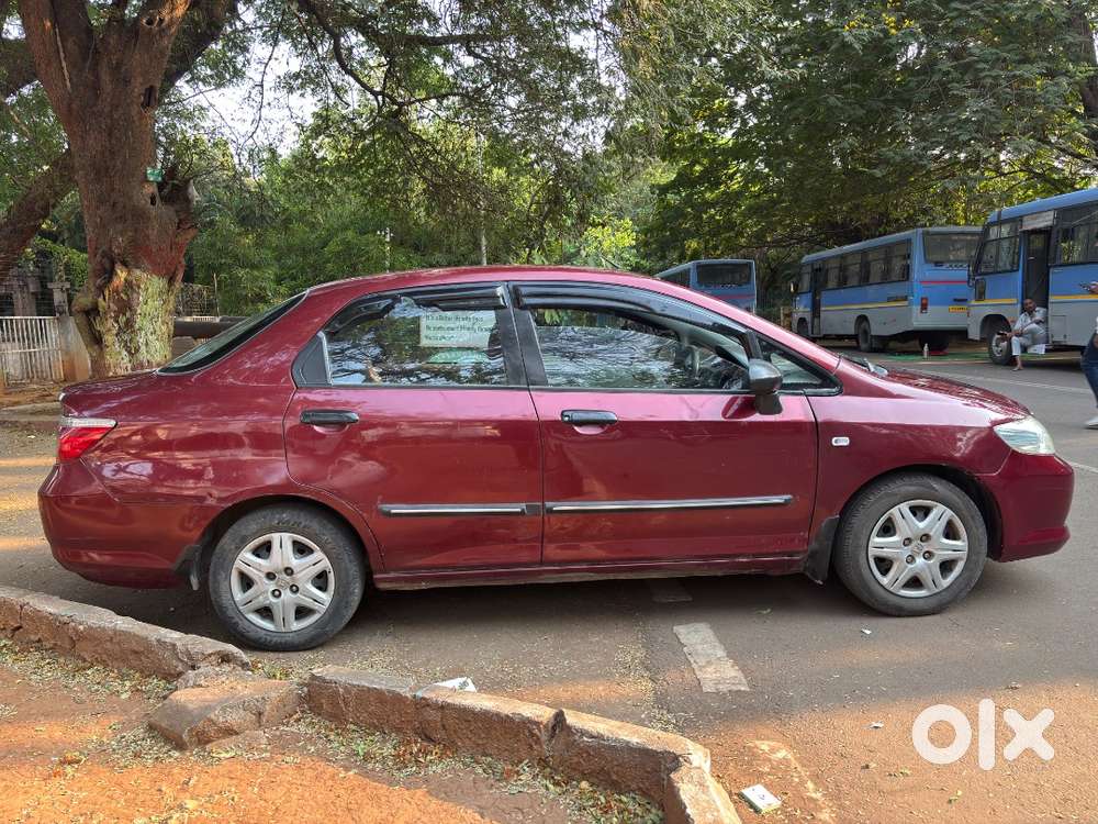 Honda City 2006 Manual – Budget Sedan  Good Running Condition