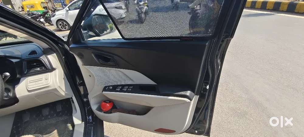 2023 Mahindra Xuv300 W4 Petrol | 1st Owner | Zero Accident | Company S