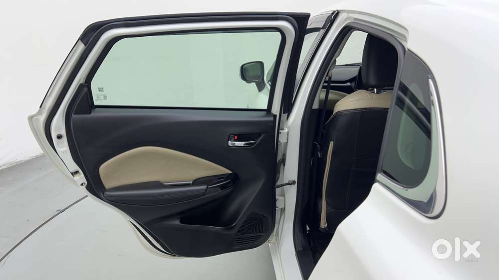 Toyota Glanza 1.2 V Amt, 2024, Petrol