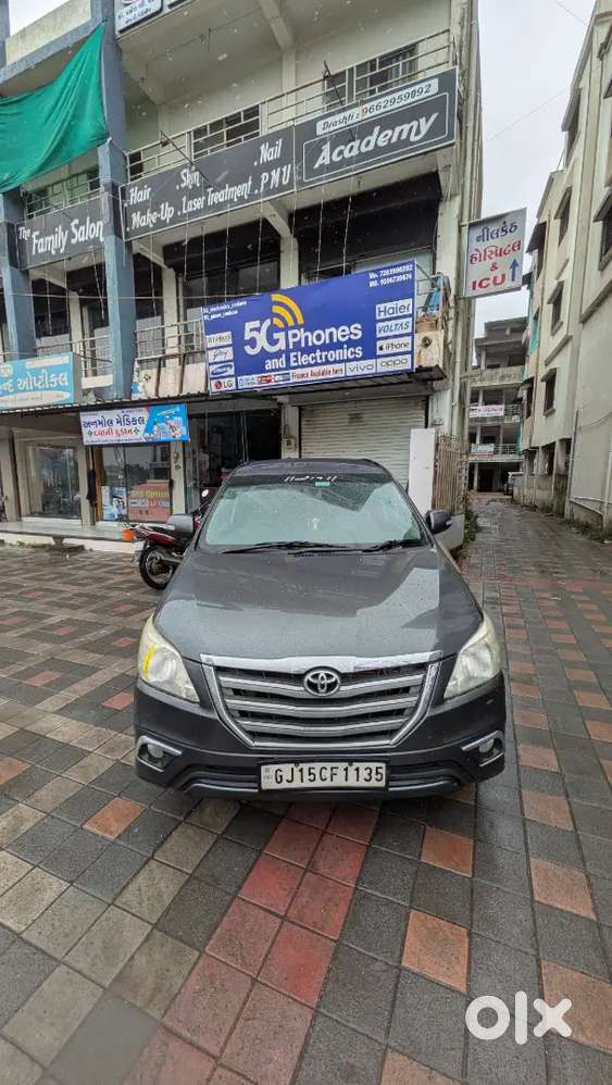 Toyota Innova Diesel 7 Str 2015
