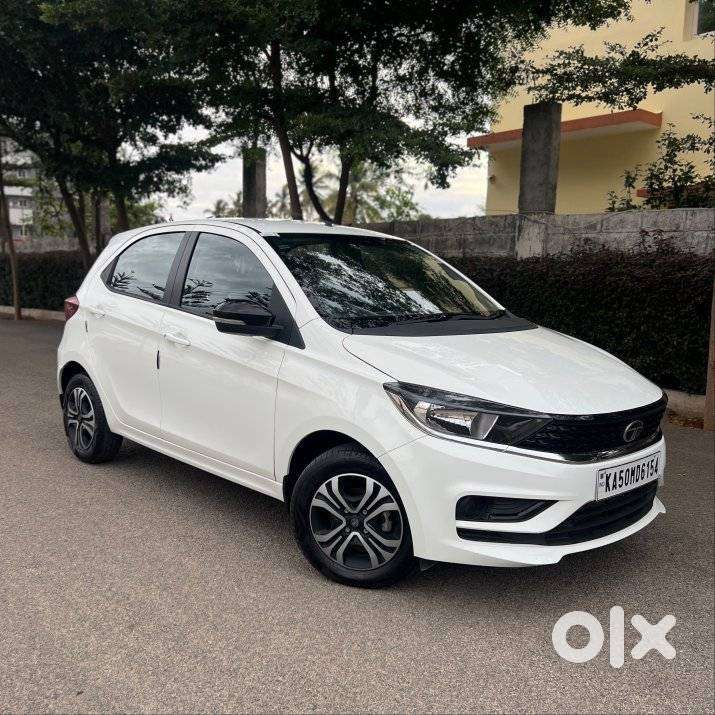 Tata Tiago 1.2 Revotron Xta, 2024, Petrol