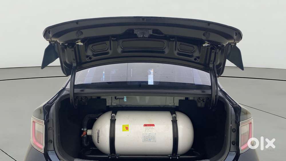 Hyundai Aura 1.2 Sx Cng, 2024, Cng & Hybrids