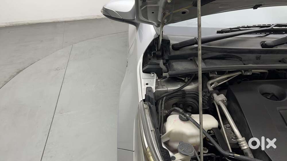 Toyota Corolla Altis 2013-2017 Vl At, 2015, Petrol