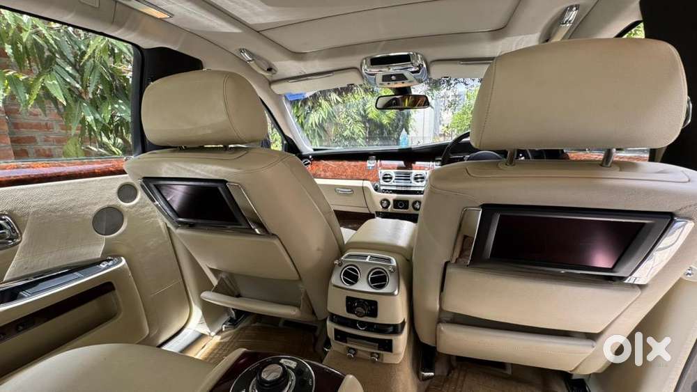Rolls-royce 2011 Luxury Car