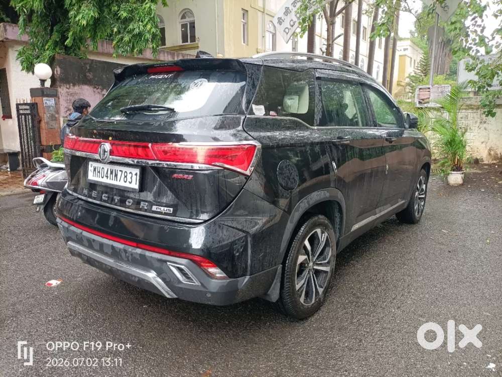 Mg Hector Plus Savvy Pro 1.5 Turbo Petrol Cvt 7 Str, 2025, Petrol