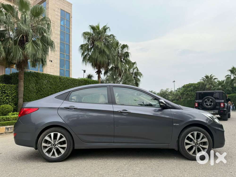 Hyundai Verna Sx(o) Petrol At, 2015, Petrol