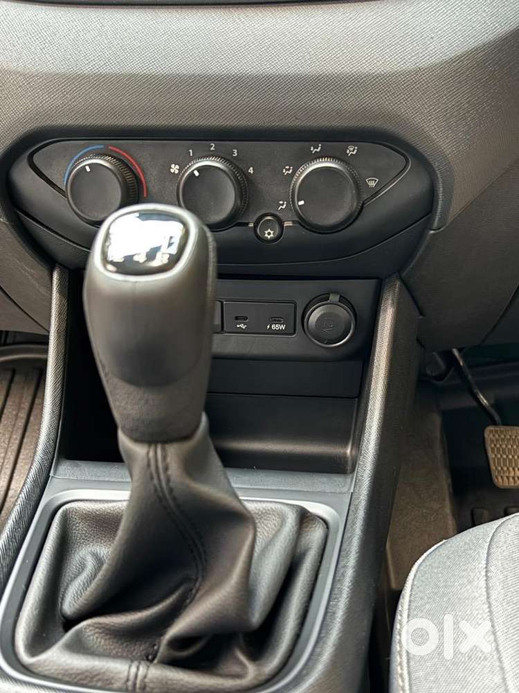 2026 Tata Punch Facelift Pure+ Pmt
