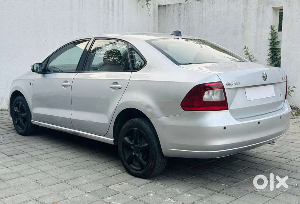 Skoda Rapid 2013-2016 1.5 Tdi At Ambition With Alloy Wheel, 2015, Di..