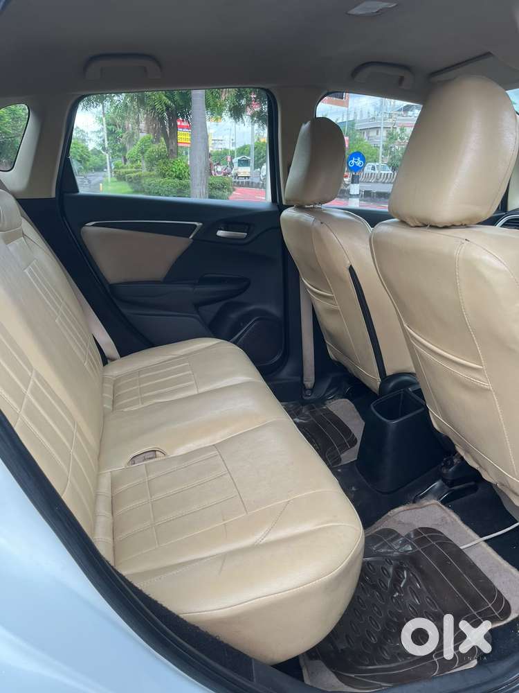 Honda Jazz V Automatic, 2016, Petrol