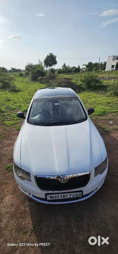 Skoda Superb Elegance 2012