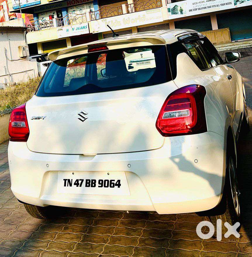 Maruti Suzuki Swift 1.2 Vxi (o), 2023, Petrol