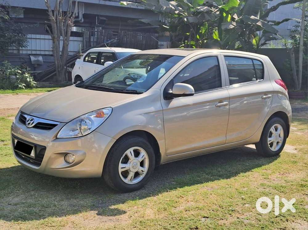 Hyundai I20 2009-2011 1.4 Asta Optional With Sunroof, 2011, Petrol