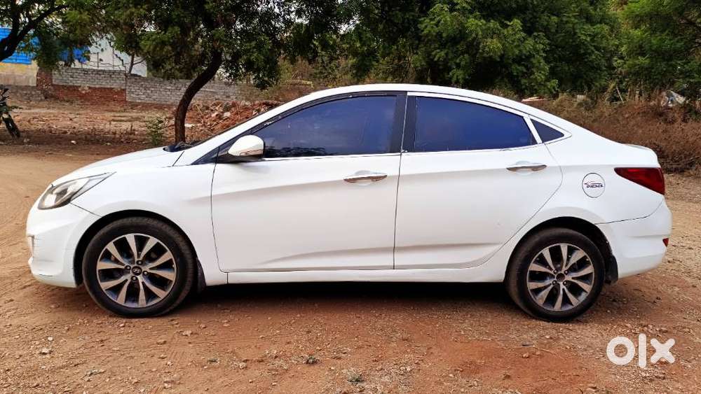 Hyundai Verna, 2013