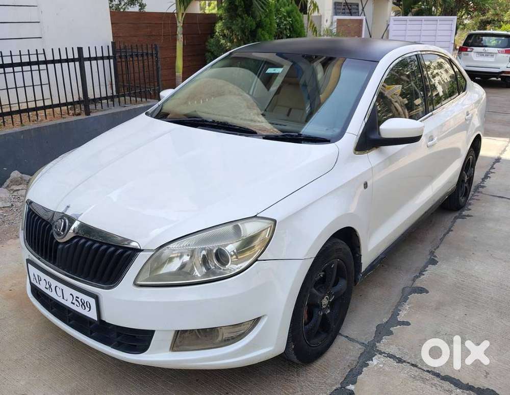 Skoda Rapid 1.5 Elegance Tdi Mt, 2013, Diesel