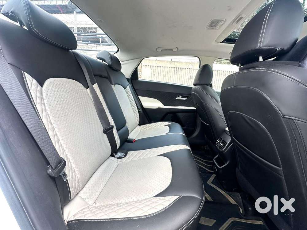 Hyundai Verna 1.5 Sx Ivt, 2024, Petrol