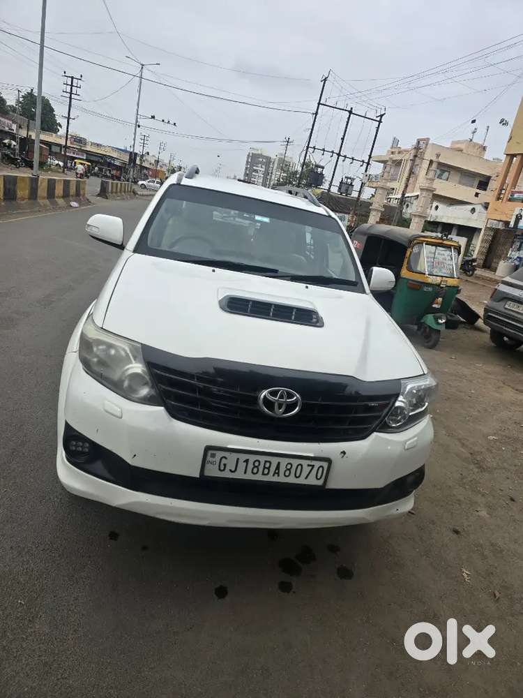 Toyota Fortuner 2012