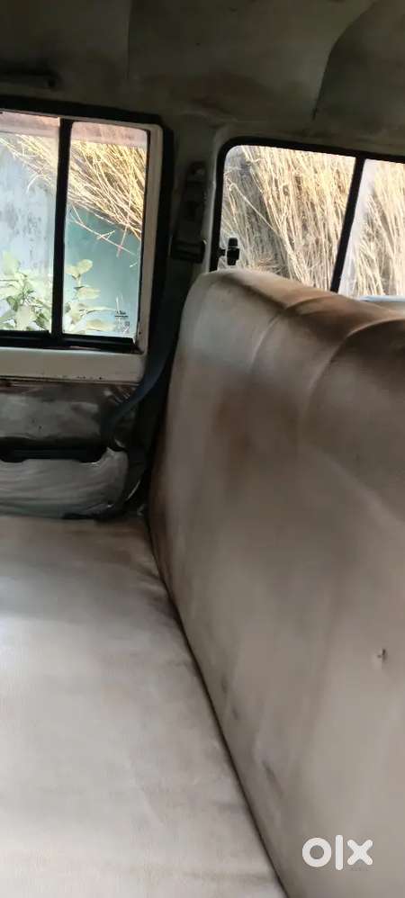 Gadi Bahut Aacha Condition Me Hai Gadi Me Koi Kaam Nai Hai