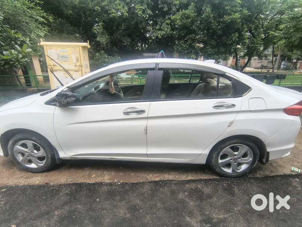 2nd Owner Honda City 2015