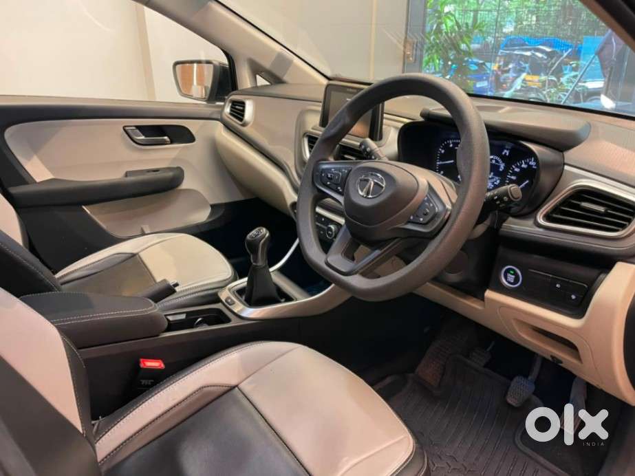 Tata Altroz 1.2 Xz Plus Rtn Dct, 2022, Petrol