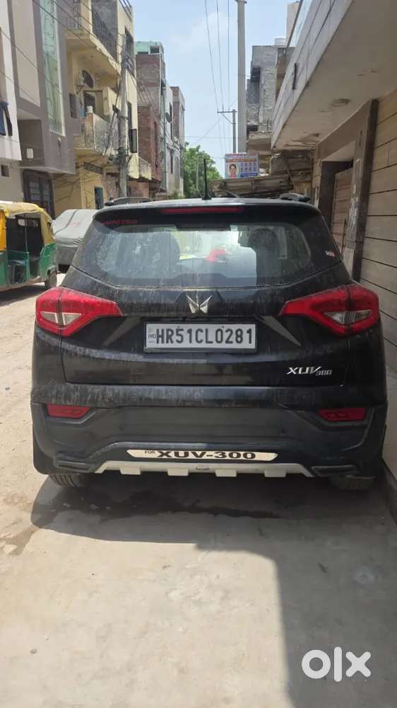 Mahindra Xuv300 Petrol Well Maintained