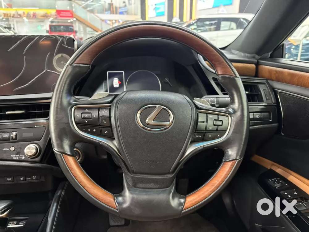Lexus Es, 2023, Petrol