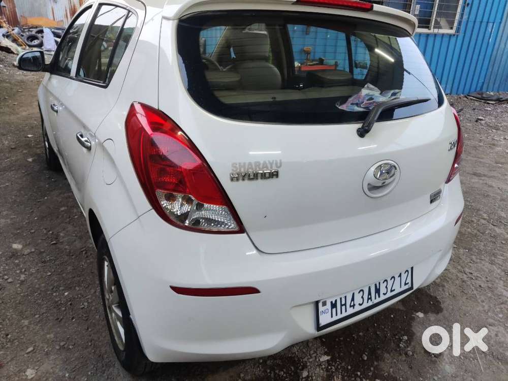 Car Is Excellent Looking, Excellent  Feature.excellent Functioning